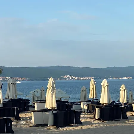 Paradiso B 411 Large Sea View Apartman Neszebar