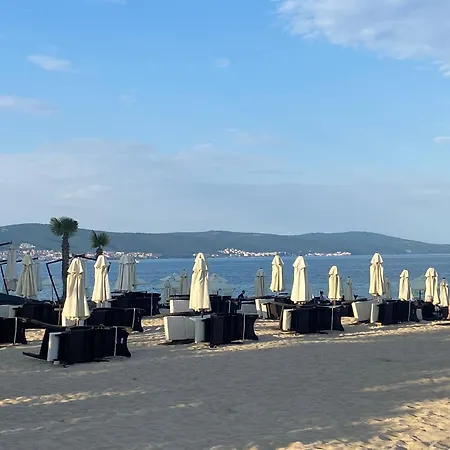 Paradiso B 411 Large Sea View Apartman Neszebar