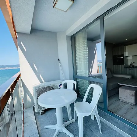 Appartement Paradiso B 411 Large Sea View *