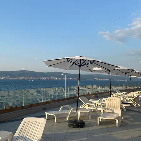 Paradiso B 411 Large Sea View Apartment *